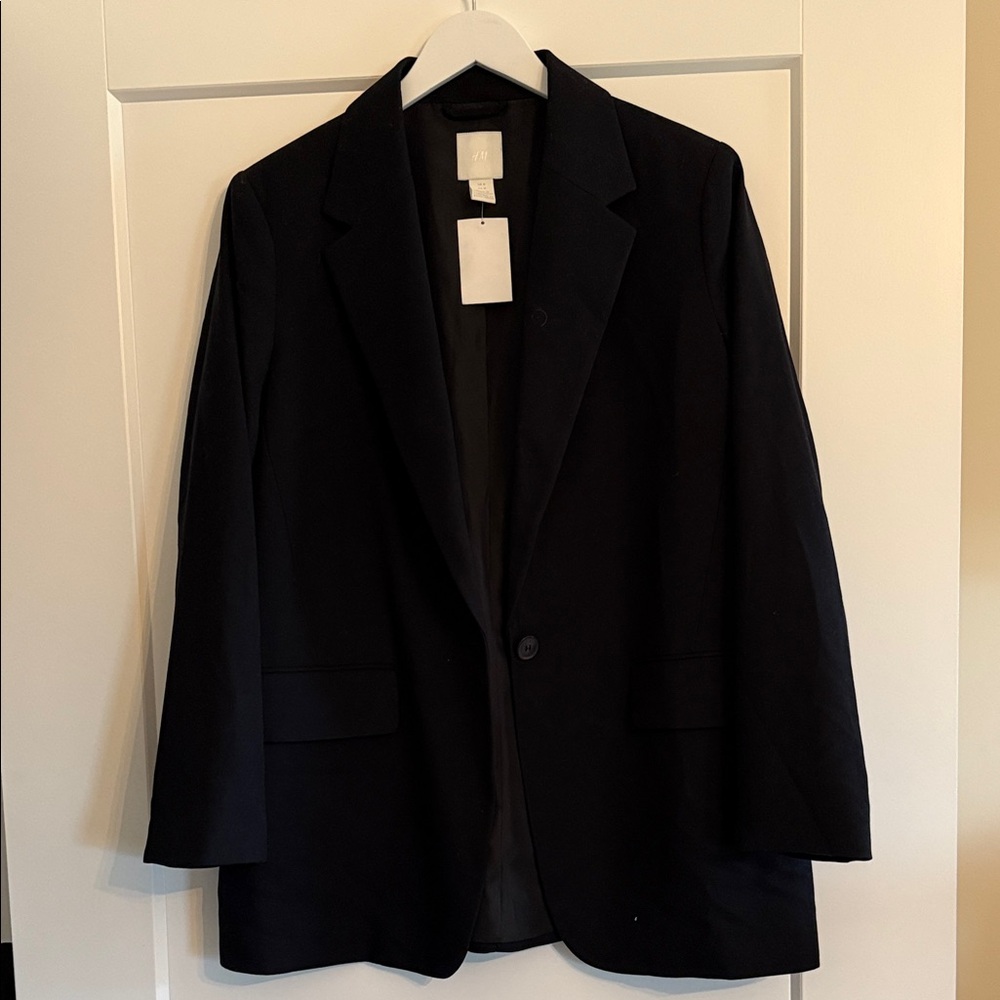 Classic Black Oversized Blazer